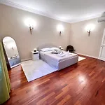 Apartment Artisti